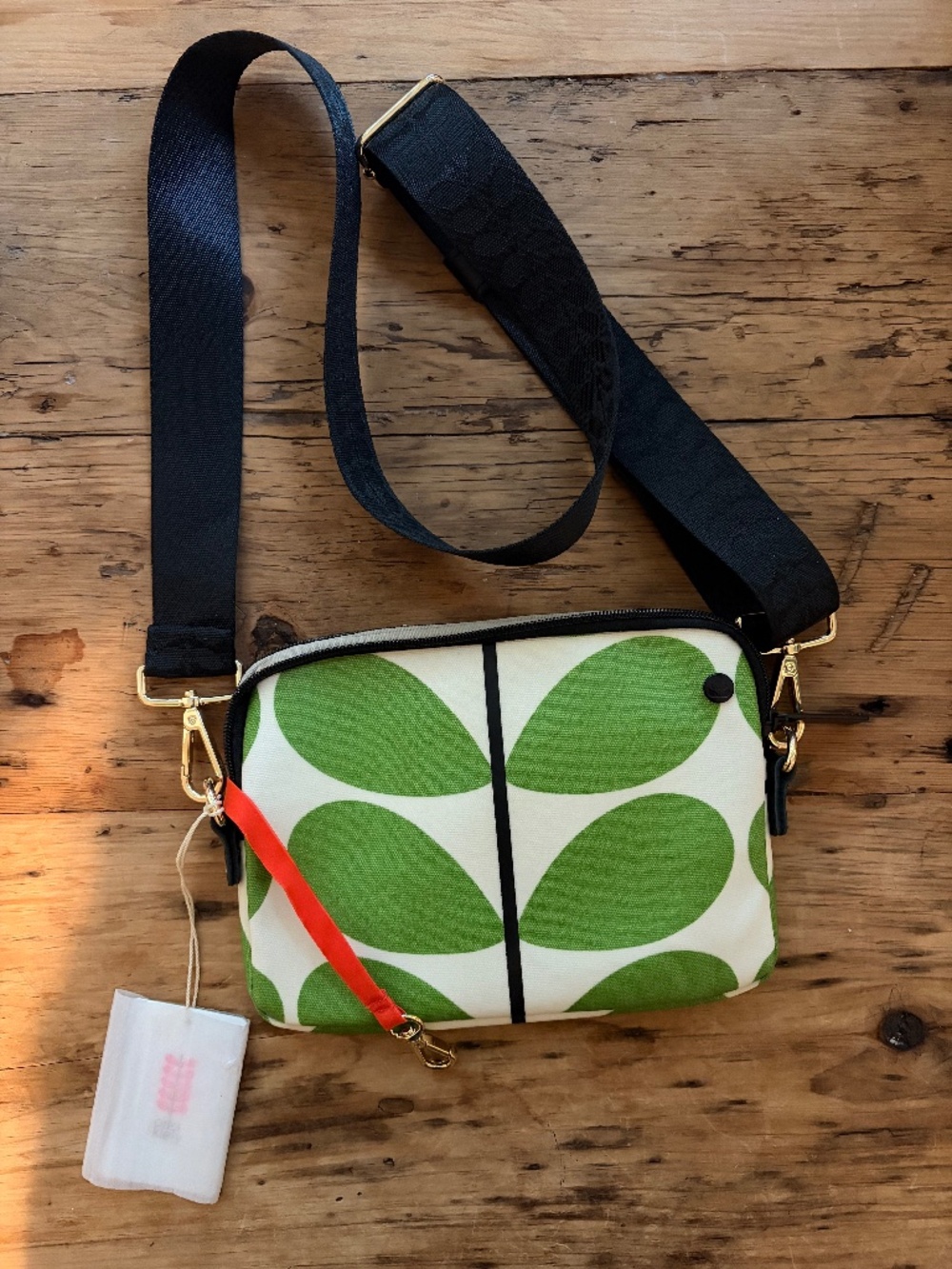 Orla Kiely Slim Crossbody, Solid Stem, Apple, BNWT
